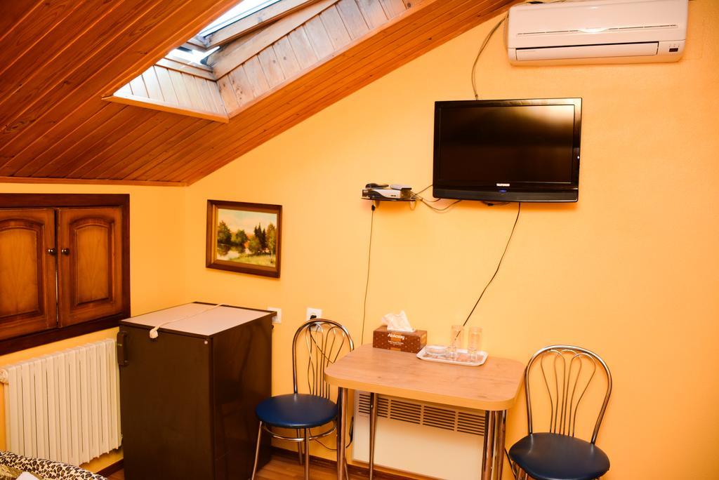 Bazar Motel Chisinau Eksteriør bilde
